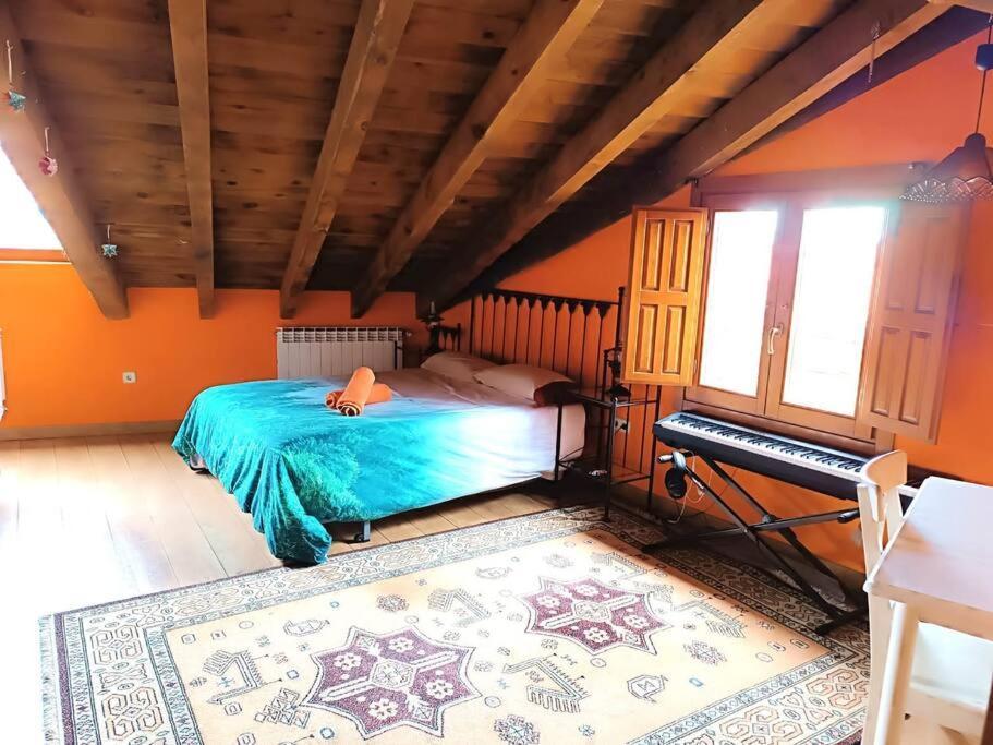 Una Casa En El Planeta Losana de Piron Bagian luar foto